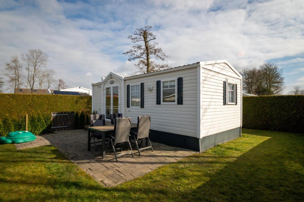 Knus En Modern Ingericht Chalet Met Gratis Wifi Villa Tzummarum Exterior foto